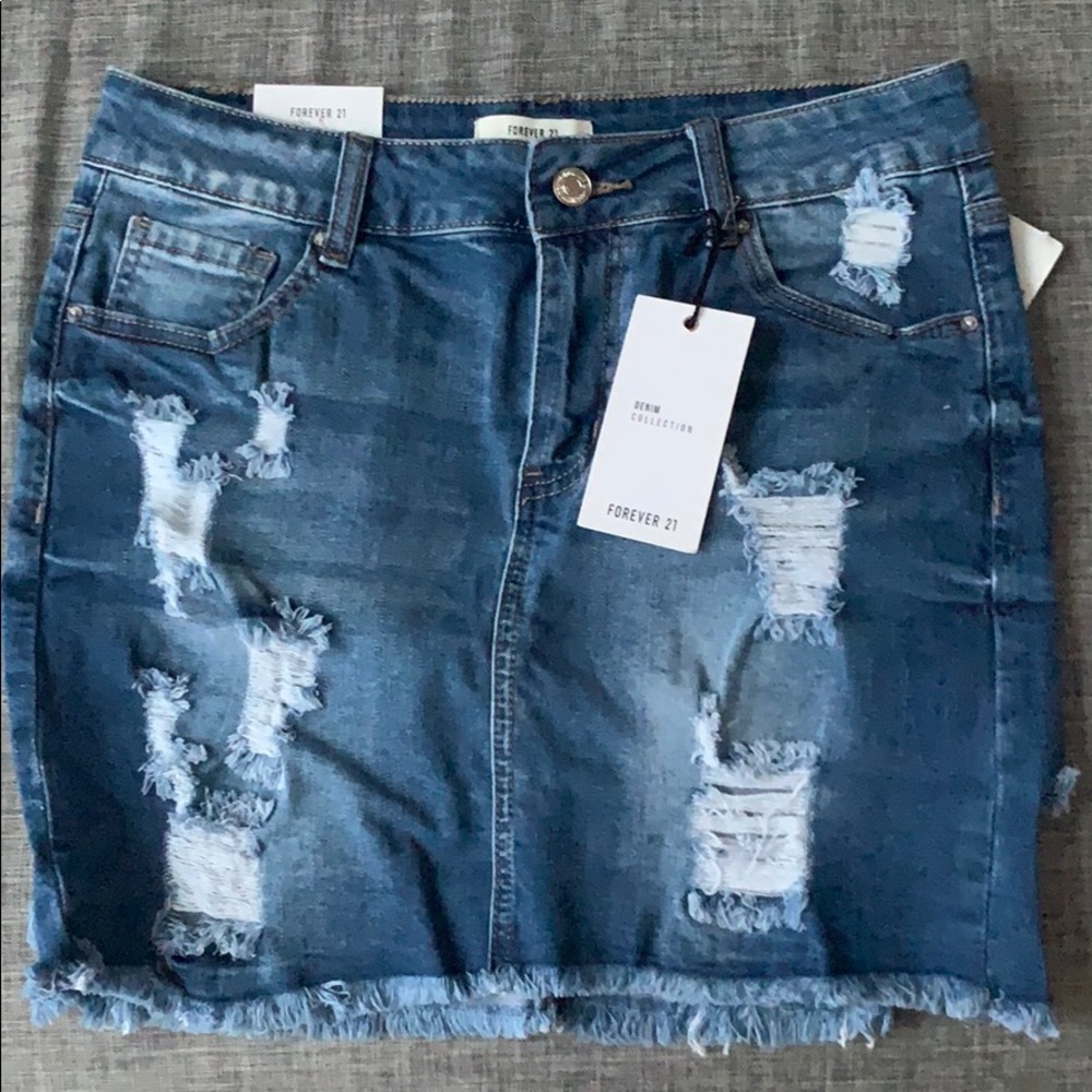 NWT forever 21 distressed denim skirt